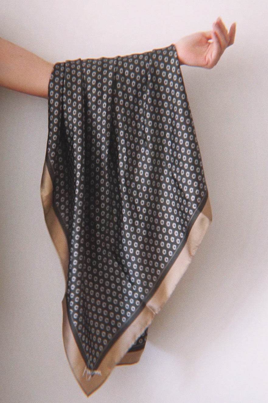 Silk Scarf 35 x 35 - Ditzy Daisy - Green