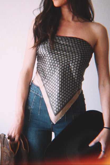 Silk Scarf 35 x 35 - Ditzy Daisy - Green