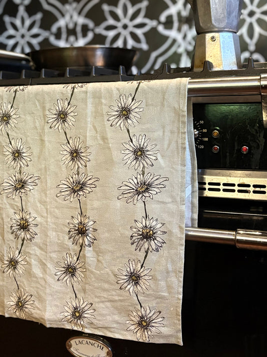 Tea towel linen - Daisy Chain - Green