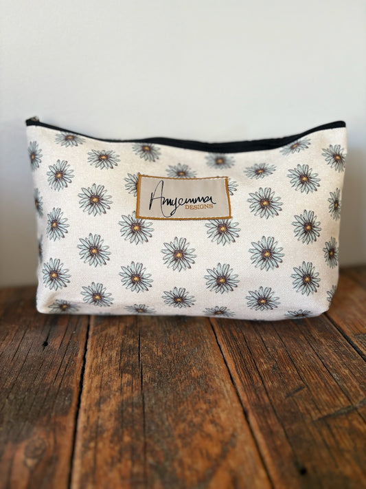 Makeup bag - Ditzy Daisy - White