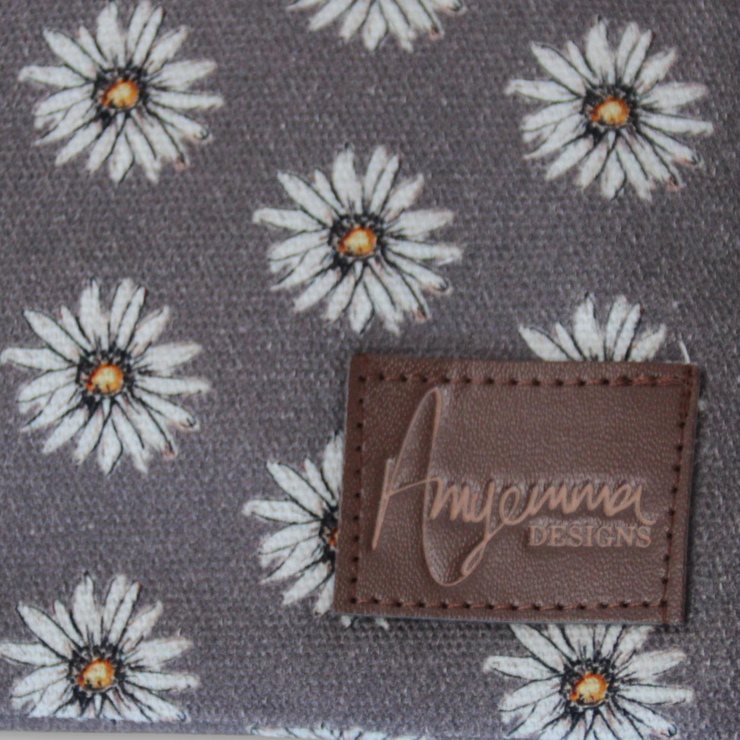 Pouch bag - Ditzy Daisy - Brown