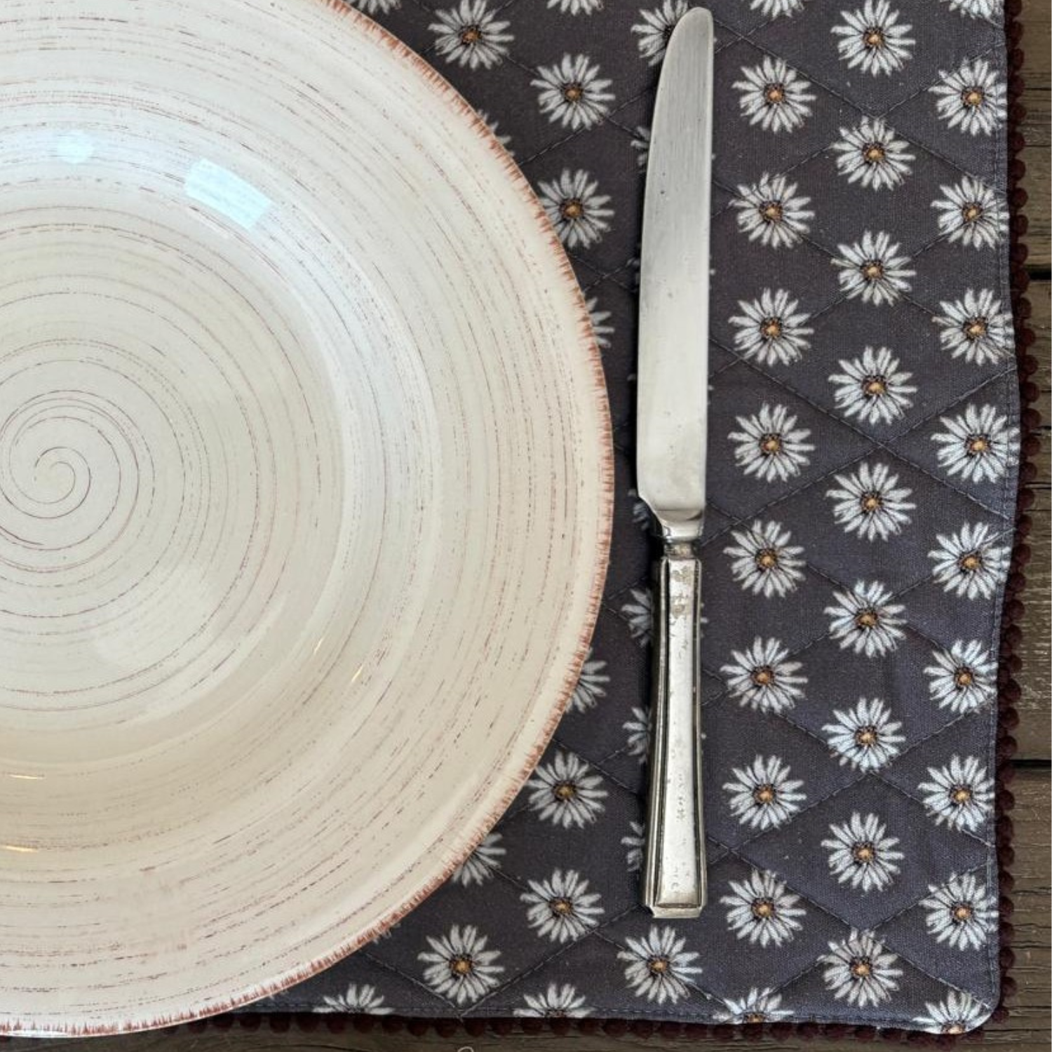 Cotton Placemat - Ditzy Daisy - Brown/White