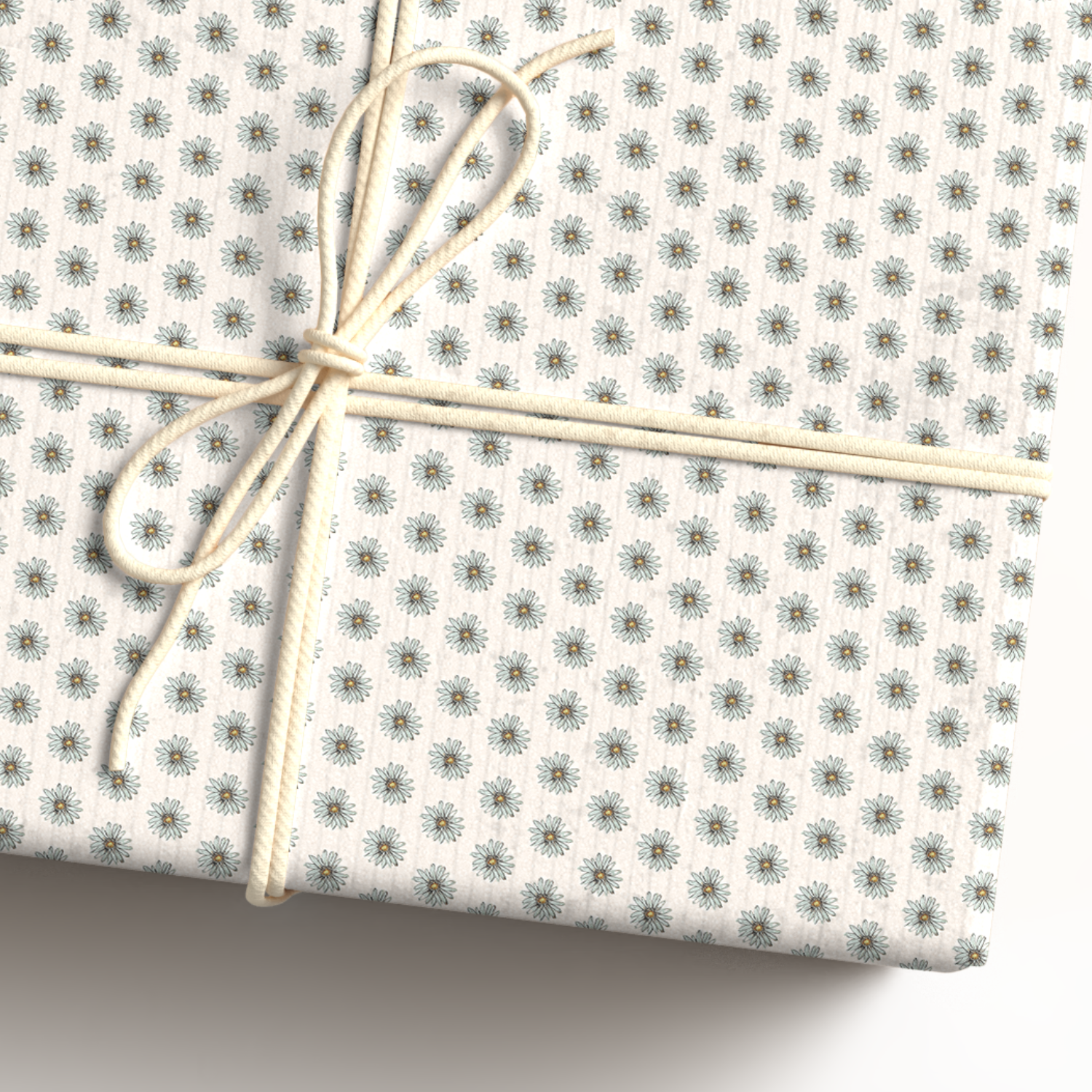 Gift wrap 4 sheets - Ditzy Daisy -  White