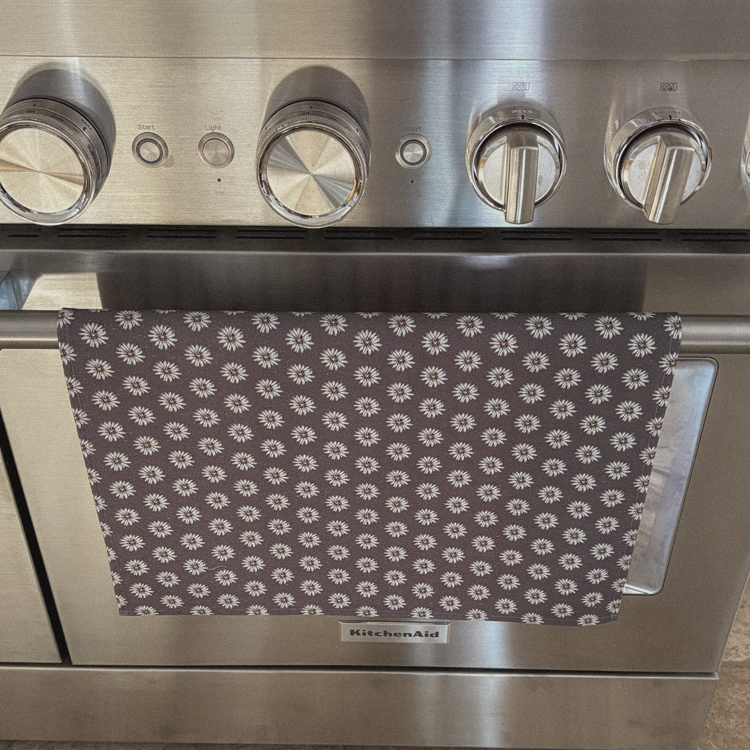 Tea towel cotton crepe - Ditzy Daisy- Brown